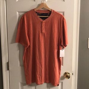 Men’s size L short sleeve Henley tee NWT